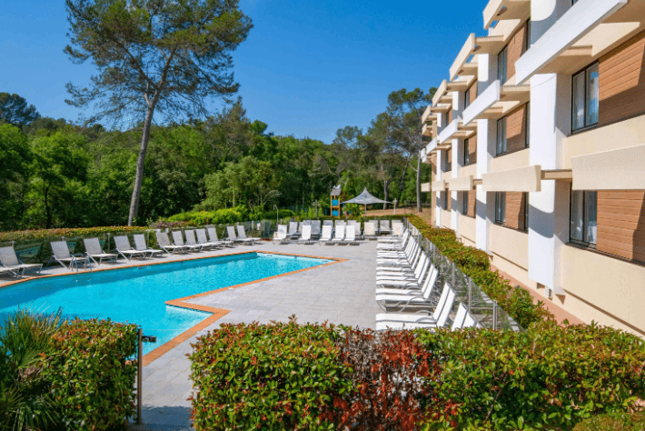 Interview de Corentin Morin, directeur du Novotel de Sophia Antipolis.